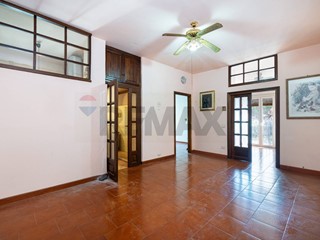 Trilocale in Vendita a Roma, 179'000&euro;, 70 m²