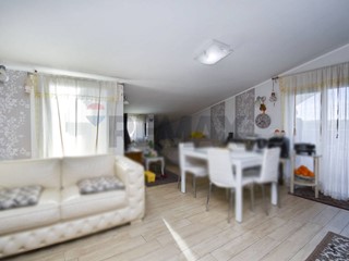 Attico in Vendita a Biancavilla, 100'000&euro;, 86 m²