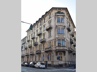 Attico in Vendita a Torino, 155'000&euro;, 45 m²