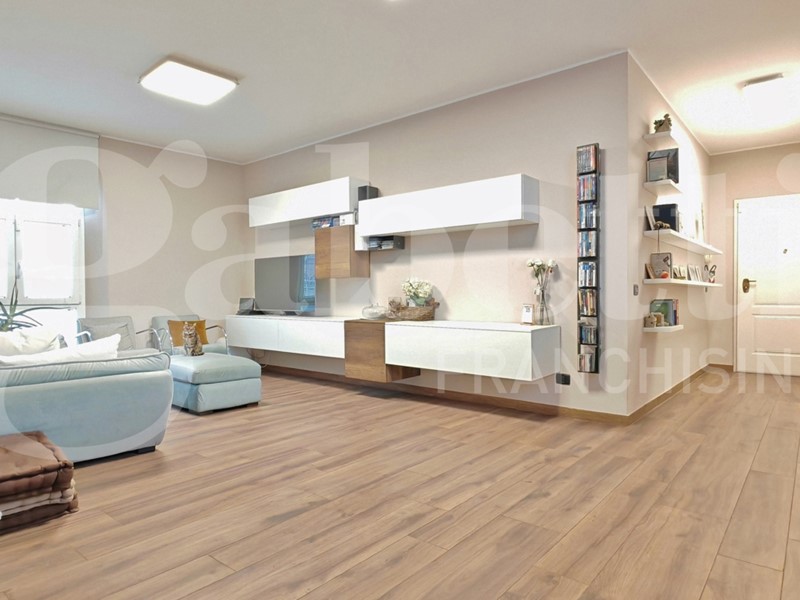 Appartamento in Vendita a San Giovanni in Persiceto, 375'000&euro;, 156 m², con Box