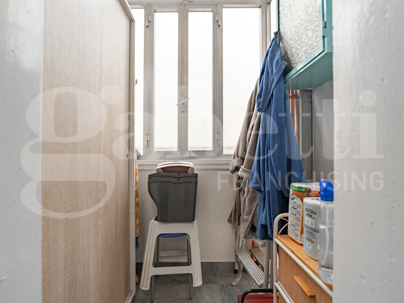 Bilocale in Vendita a Milano, 329'000&euro;, 65 m², arredato