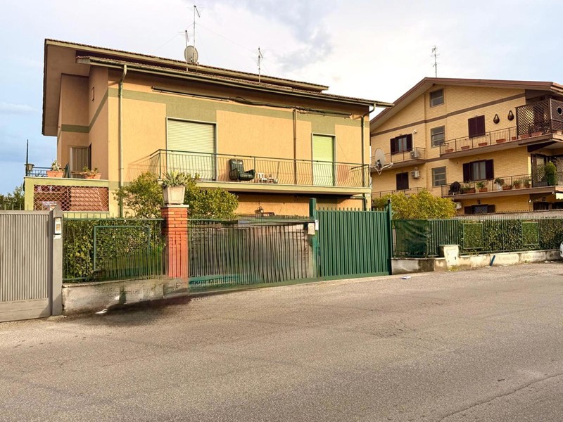 Bilocale in Affitto a Roma, 650&euro;, 70 m²