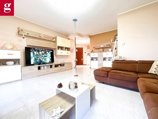 Trilocale in Vendita a Settimo Milanese, 395'000&euro;, 115 m², con Box