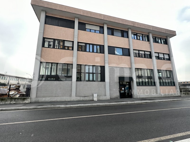 Loft in Vendita a Milano, 340'000&euro;, 153 m²