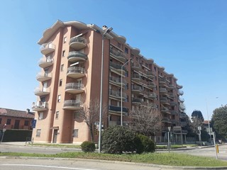 Bilocale in Vendita a Nichelino, 105'000&euro;, 68 m²