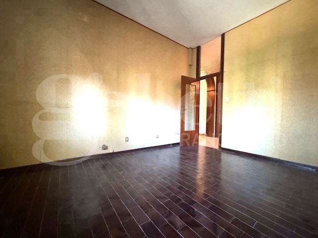 Appartamento in Vendita a Bologna, 550'000&euro;, 156 m², arredato, con Box