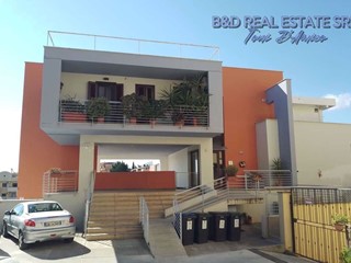 Trilocale in Vendita a Casteldaccia, 119'000&euro;, 95 m², arredato, con Box