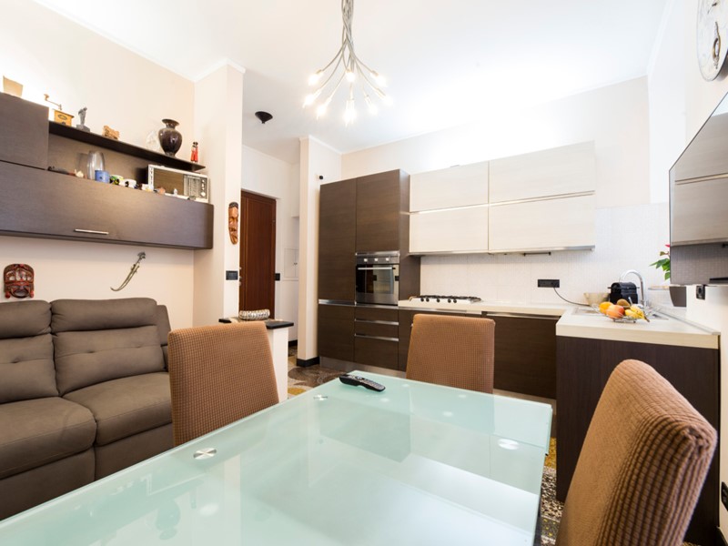 Appartamento in Vendita a Genova, zona Foce, 197'000&euro;, 84 m²