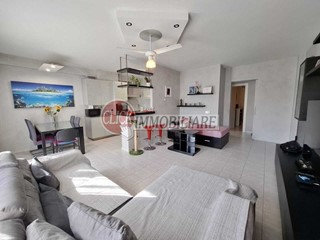 Quadrilocale in Vendita a Borgo San Lorenzo, 178'000&euro;, 80 m², con Box