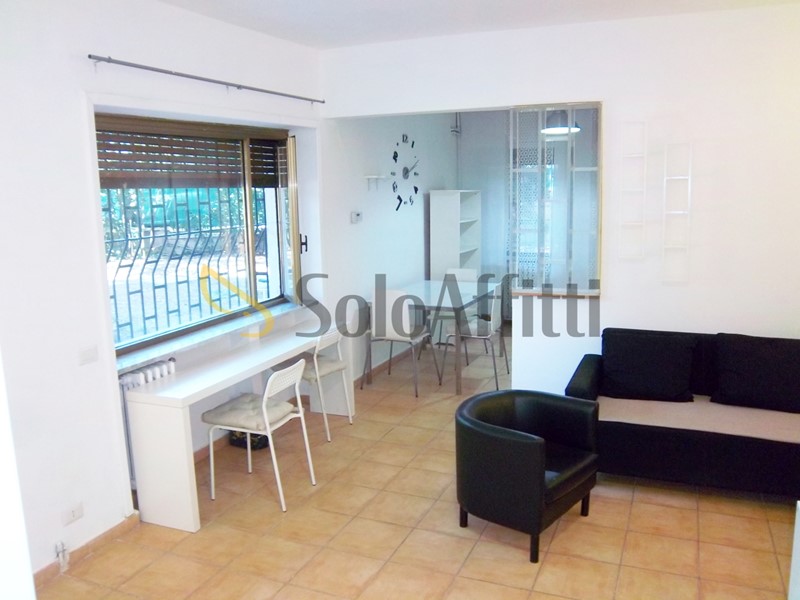 Bilocale in Affitto a Roma, zona Eur, 1'050&euro;, 58 m², arredato