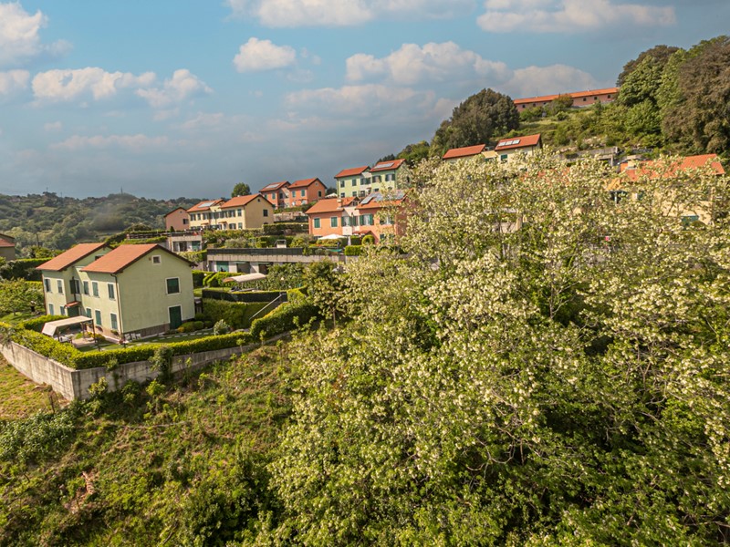 Appartamento in Vendita a Sant'Olcese, 160'000&euro;, 124 m², con Box