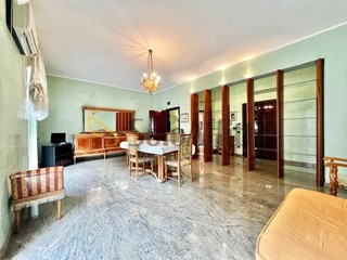 Quadrilocale in Affitto a Bari, zona Picone, 950&euro;, 120 m², arredato