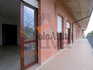 Appartamento in Affitto a Recanati, 750&euro;, 140 m²