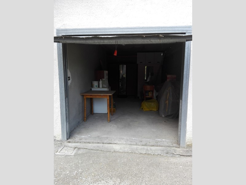 Bilocale in Vendita a Monte Grimano Terme, 55'000&euro;, 50 m², arredato, con Box