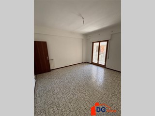 Appartamento in Vendita a Alcamo, 130'000&euro;, 145 m²