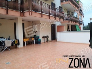 Quadrilocale in Vendita a Bitonto, 49'950&euro;, 98 m²