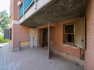 Quadrilocale in Vendita a Vermezzo con Zelo, 157'000&euro;, 96 m², con Box