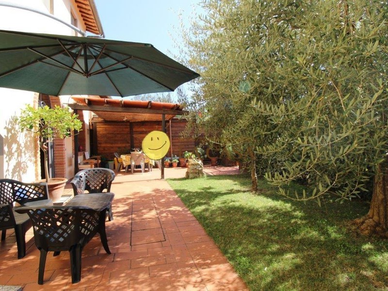 Quadrilocale in Vendita a Reggello, zona Leccio, 280'000&euro;, 92 m²