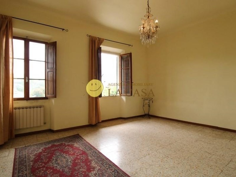 Appartamento in Vendita a Figline e Incisa Valdarno, zona Incisa, 168'000&euro;, 115 m²