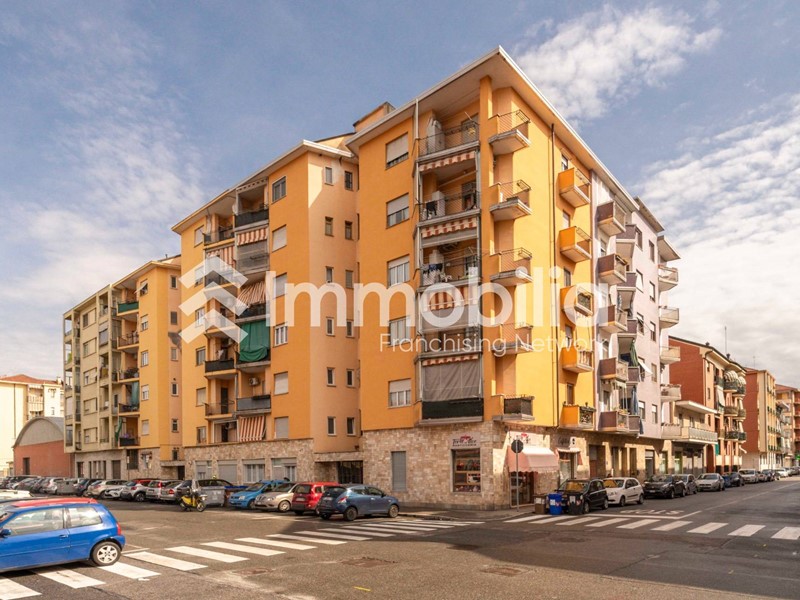 Bilocale in Vendita a Moncalieri, 69'000&euro;, 48 m²