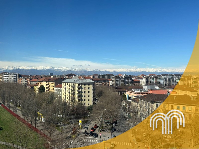 Appartamento in Vendita a Torino, 469'000&euro;, 206 m²