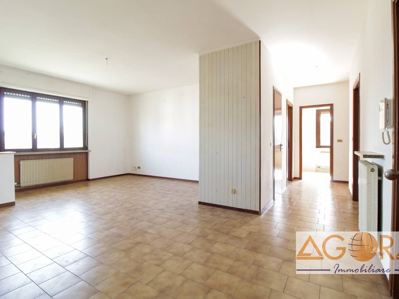 Appartamento in Vendita a Tortona, 96'000&euro;, 96 m²