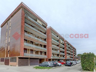 Trilocale in Vendita a Latina, 168'000&euro;, 93 m², con Box