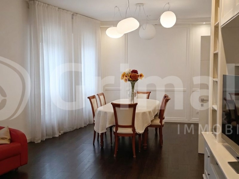 Appartamento in Vendita a Padova, 750'000&euro;, 201 m², con Box