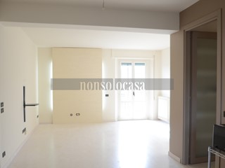 Trilocale in Affitto a Perugia, zona Monteluce, 620&euro;, 85 m², con Box