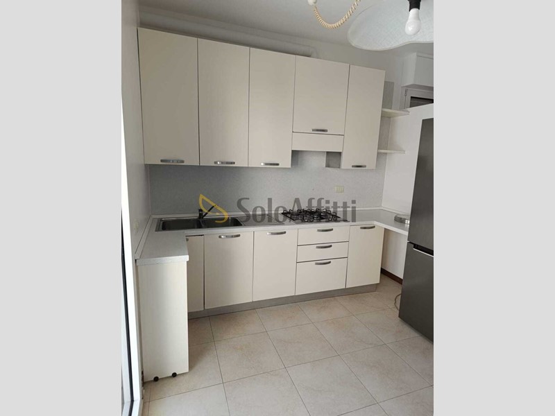 Bilocale in Affitto a Rimini, zona Via della Fiera (Vecchia), 850&euro;, 70 m², arredato, con Box