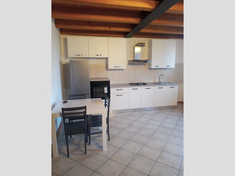 Trilocale in Affitto a Camisano Vicentino, 650&euro;, 55 m², arredato