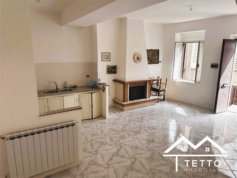 Bilocale in Vendita a Cantalupo in Sabina, 43'000&euro;, 66 m²