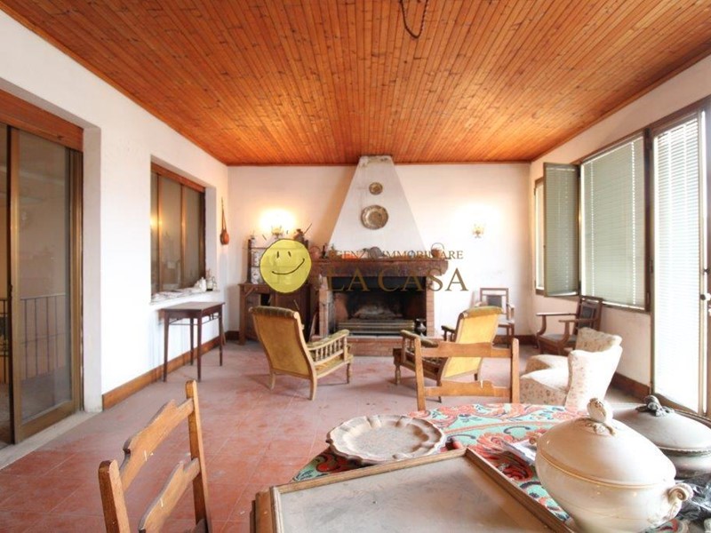 Attico in Vendita a Figline e Incisa Valdarno, zona Incisa, 290'000&euro;, 230 m²