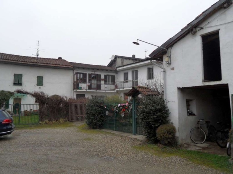 Quadrilocale in Vendita a Predosa, 17'250&euro;, 93 m²