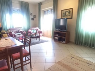 Appartamento in Vendita a Camaiore, zona Lido di Camaiore, 470'000&euro;, 120 m²