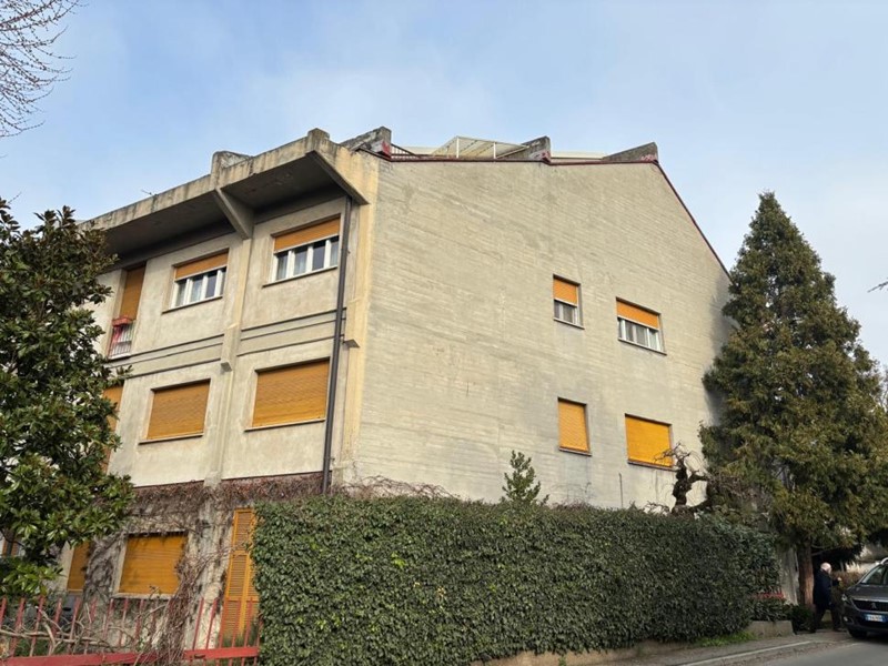 Appartamento in Vendita a Tortona, 34'650&euro;, 153 m²
