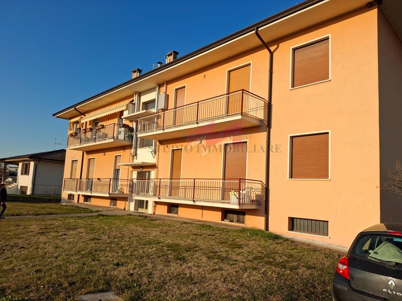Appartamento in Vendita a Borgo Mantovano, 80'000&euro;, 800 m²