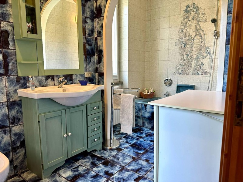 Appartamento in Vendita a Meina, 280'000&euro;, 150 m²