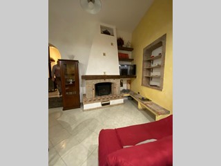 Appartamento in Vendita a Carrara, zona Nazzano, 210'000&euro;, 100 m², arredato