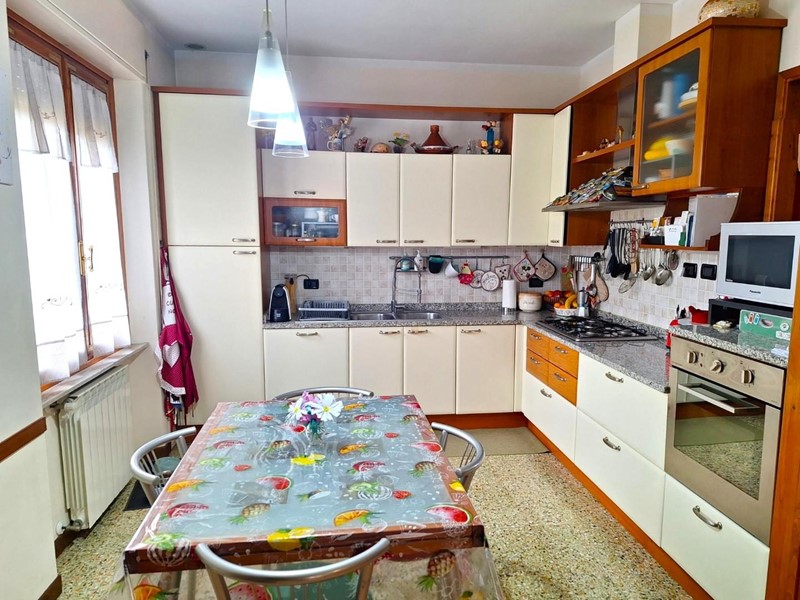 Quadrilocale in Vendita a Capannori, 170'000&euro;, 80 m²
