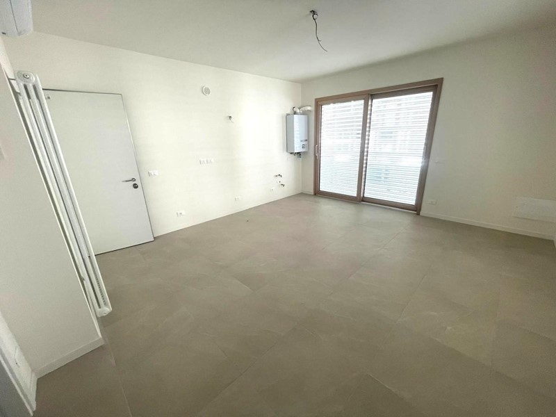 Trilocale in Vendita a Massa, zona Ronchi, 325'000&euro;, 70 m²