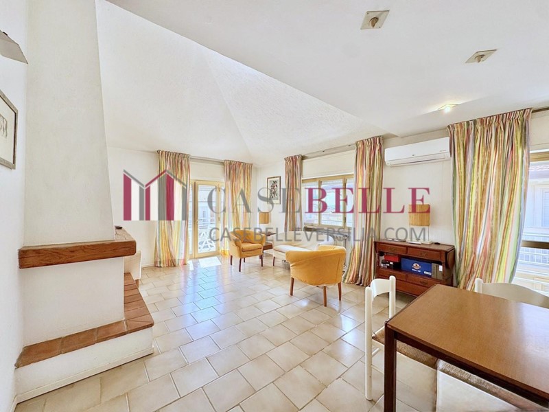 Trilocale in Affitto a Camaiore, zona Lido di Camaiore, 2'100&euro;, 80 m², arredato