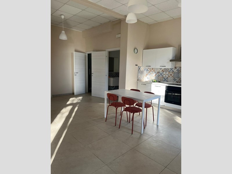 Appartamento in Affitto a Sarzana, 1'000&euro;, 110 m², arredato
