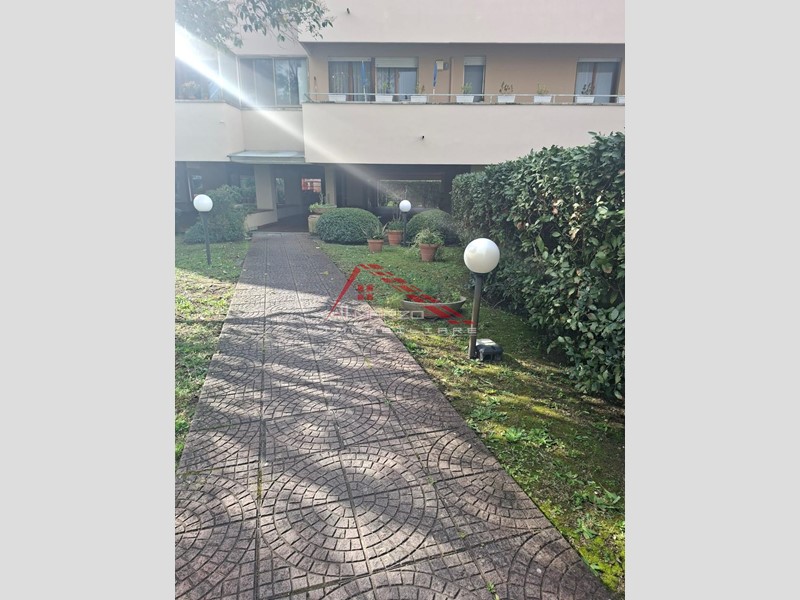 Appartamento in Vendita a Pisa, 249'000&euro;, 100 m², arredato, con Box