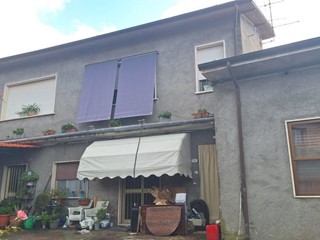 Quadrilocale in Vendita a Camaiore, 35'475&euro;, 200 m²