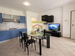 Trilocale in Vendita a Pisa, zona Tirrenia, 240'000&euro;, 72 m², arredato, con Box