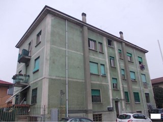 Trilocale in Vendita a Limbiate, 40'500&euro;, 76 m²
