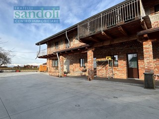 Appartamento in Vendita a Greggio, 890 m²