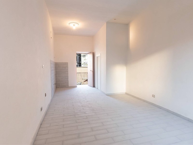 Monolocale in Vendita a Napoli, 68'000&euro;, 35 m²