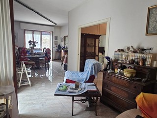 Appartamento in Vendita a Giulianova, 330'000&euro;, 160 m²